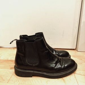 Vagabond Chelsea boots